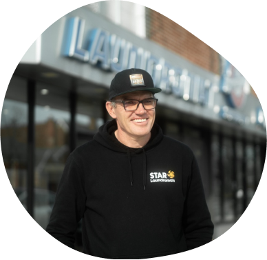 jason-outside-star-laundromat-wide-angled-blob